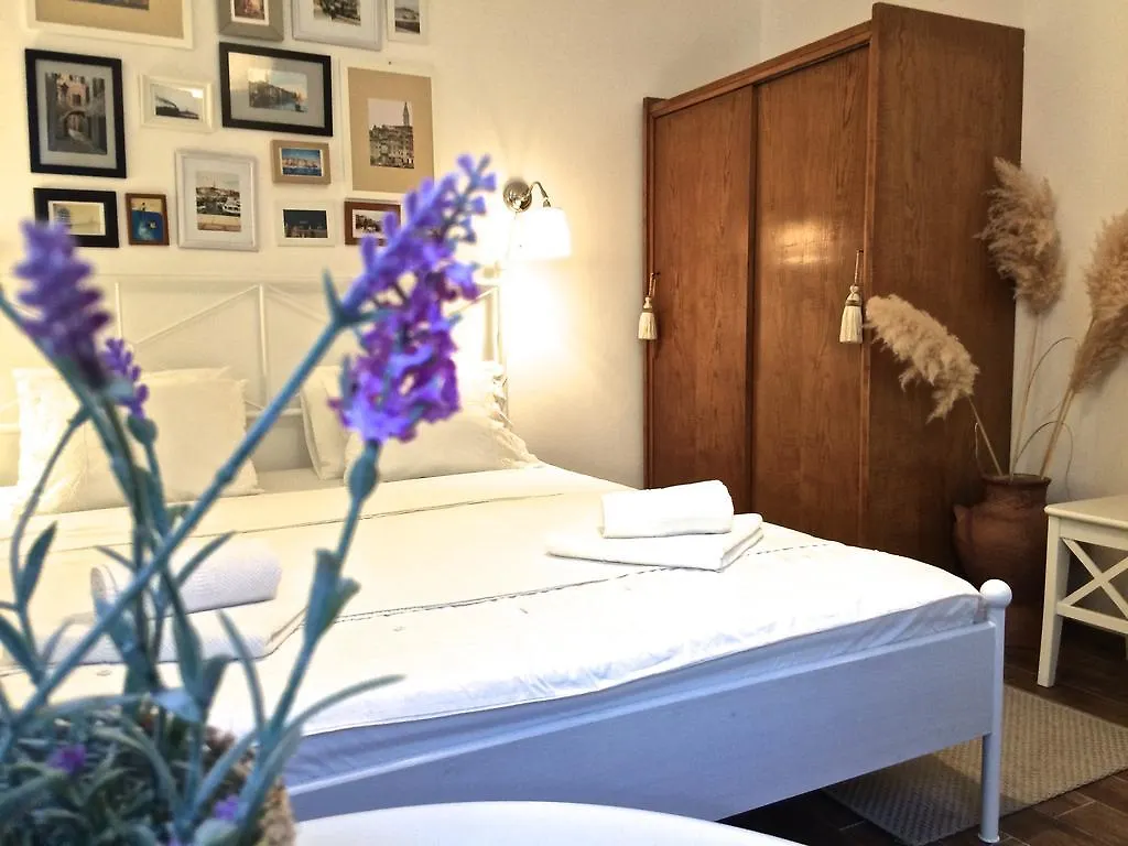 Apartment Helio רוביני