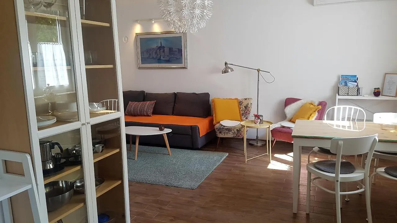 Apartment Helio רוביני